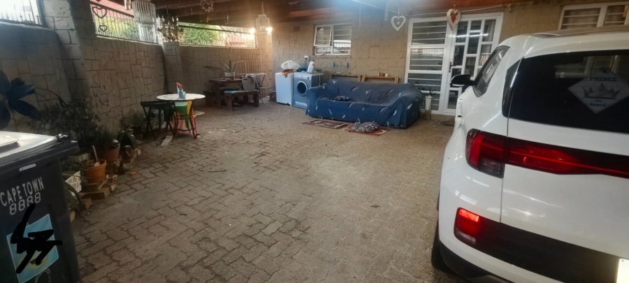 3 Bedroom Property for Sale in Portlands Western Cape